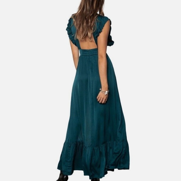 Stillwater What If Maxi Dress in Emerald - Picture 2 of 13